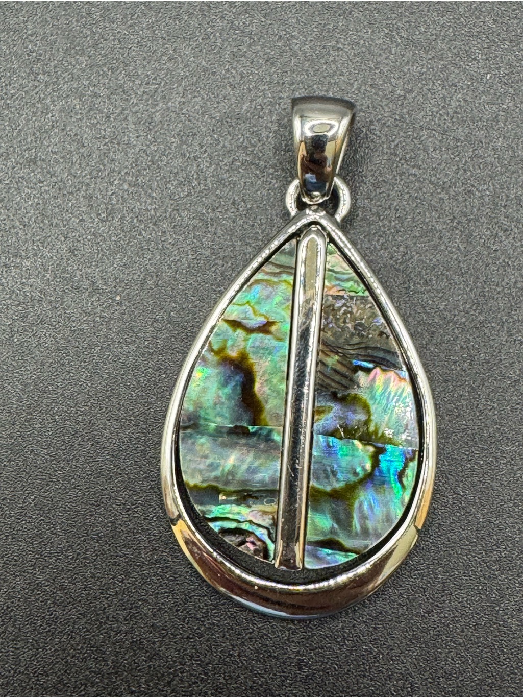 Necklace Lia Sophia Chameleon Silver Teardrop Pendant Necklace Lia Sophia Chameleon Silver Teardrop Pendant